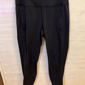 Athleta Distance Jogger
Black Mid-Rise Athletic Pants Women's